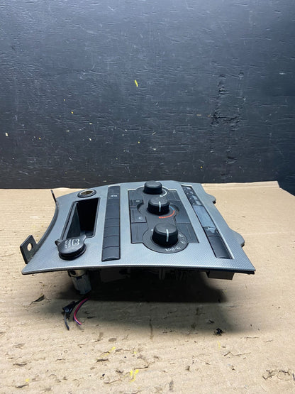 2005 2006 2007 Jeep Commander Grand Cherokee A/C Climate Control Bezel j9606 DG5