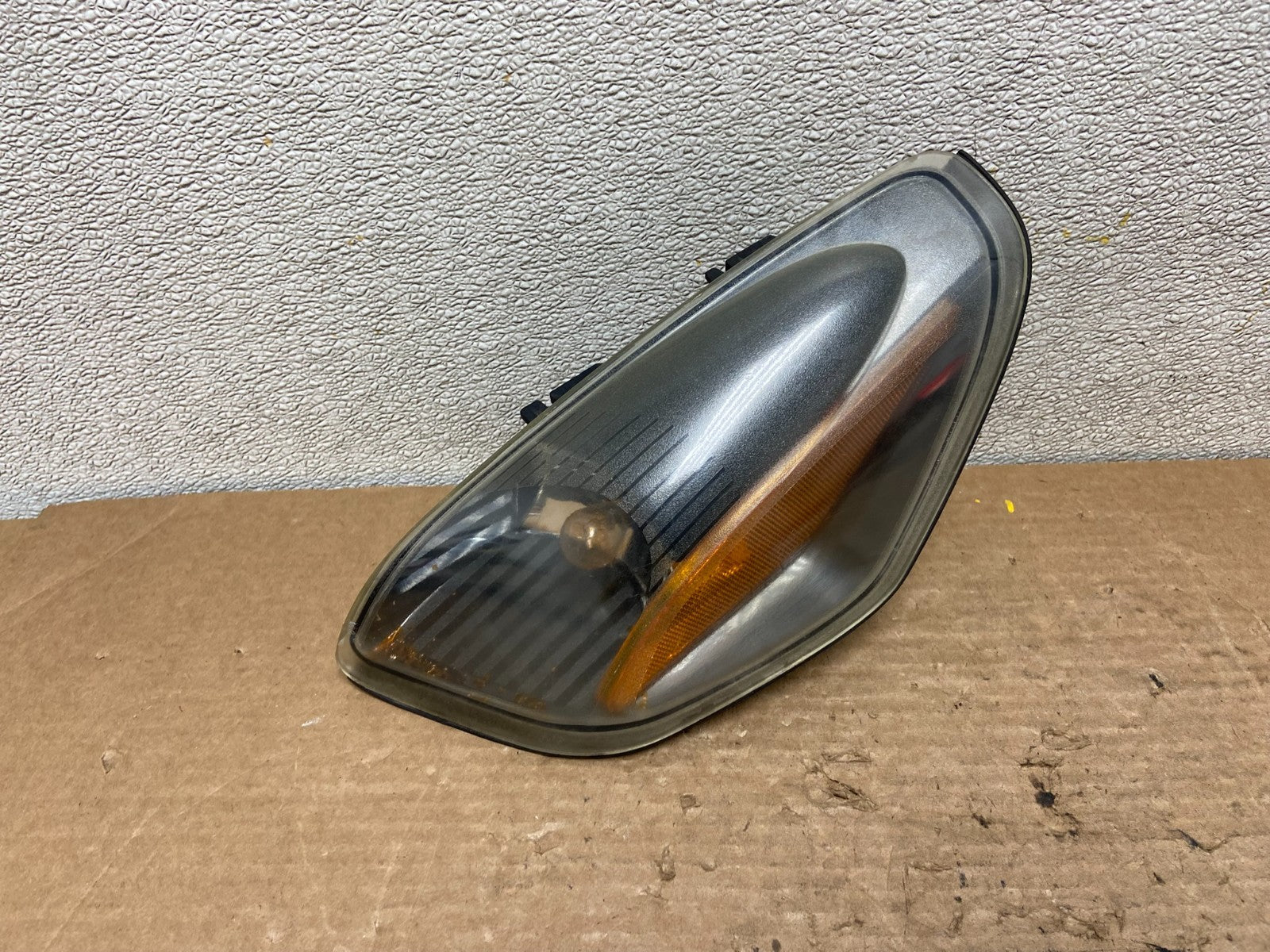 2002-2005 Pontiac Aztek Left Driver LH Side Park Upper Turn Signal z3640 DG0