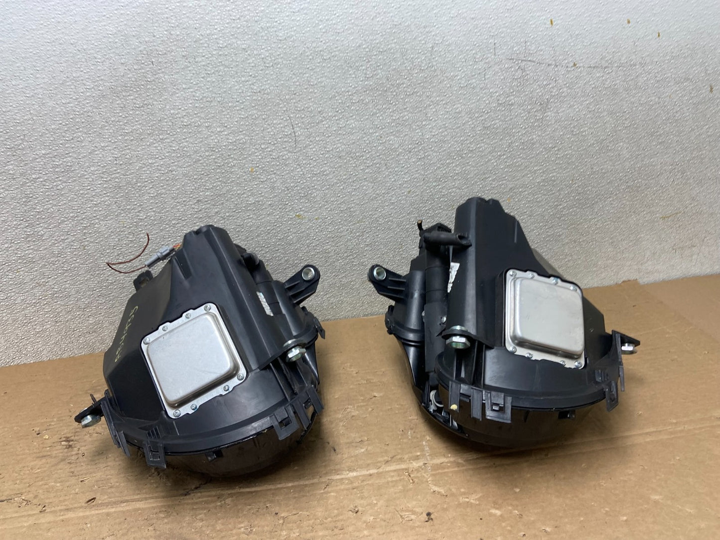 2007 to 2013 Mini Cooper Left+Right Set Xenon LED Black Headlight AB4935  DG7
