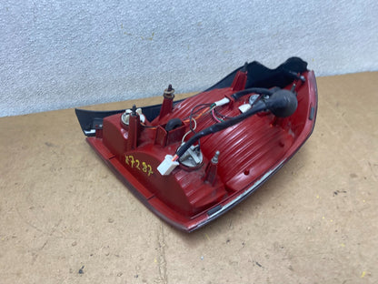 2001-2003 Sedan Hyundai Elantra Left Driver Lh Side Tail Light Oem X7287 DW6