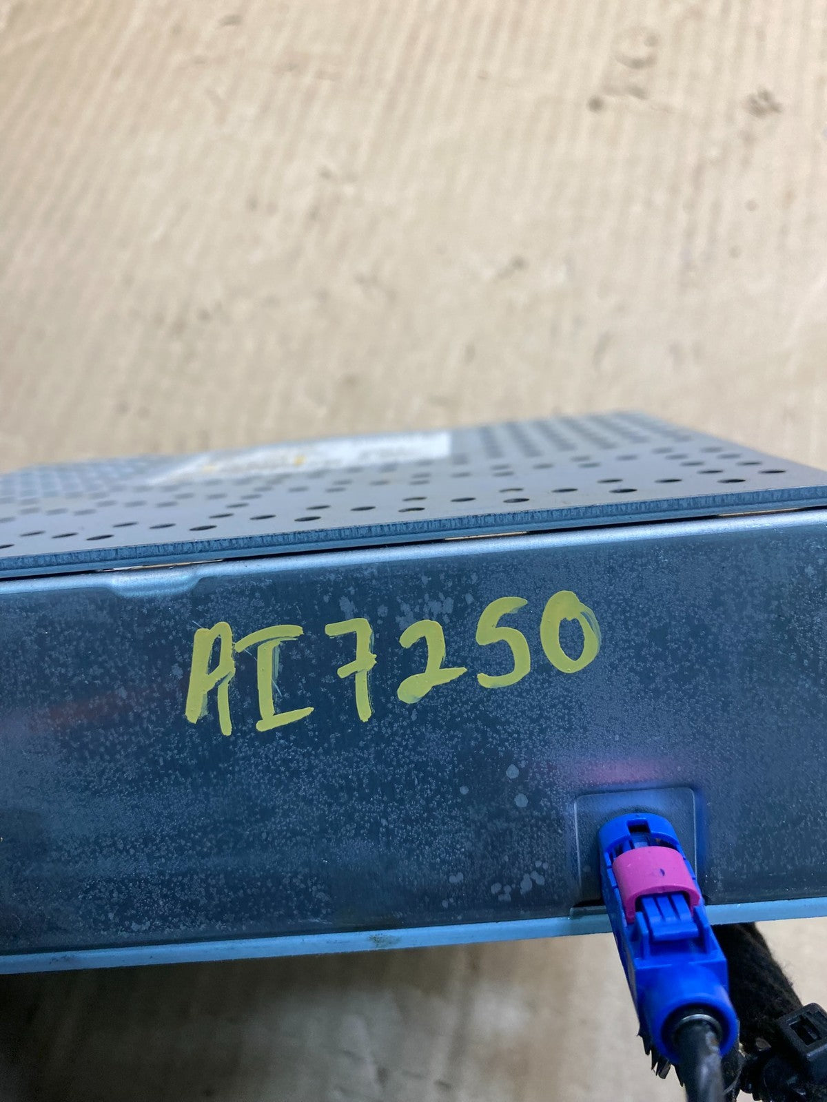 2014–2019 Mercedes CLA45 GLA45 Satellite Radio Receiver Control Module AI7250 DG3