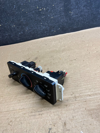 1997 to 2004 Ford F150 F250 Super Duty Heater A/C Climate Control AH3635 DG2