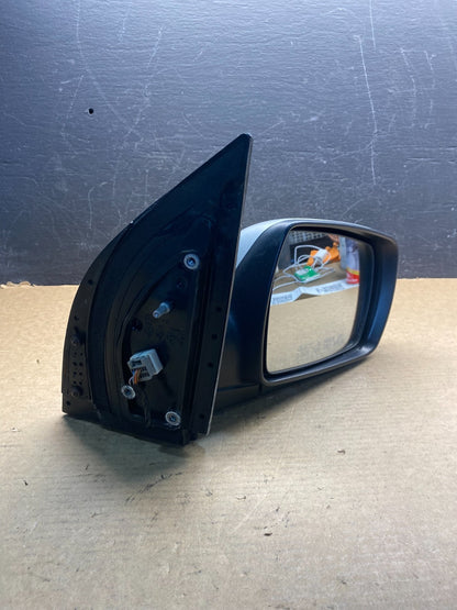 2011 to 2014 Kia Sedona Right Passenger RH Side Door Mirror AD9922 DW9