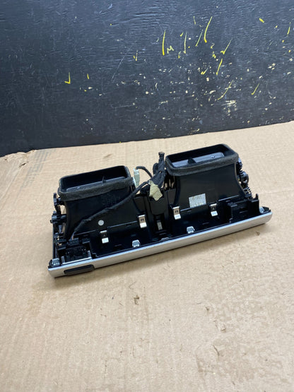 2010 to 2013 BMW X5 X6 Center Console Dash Air Vent OEM Y9940 DG4