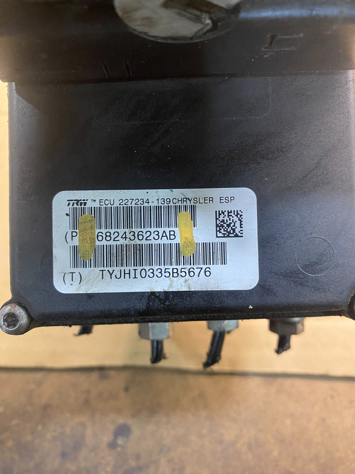 2014 2015 Dodge RAM 2500 ABS Anti-Lock Brake Pump Control Module ab7368 DG6