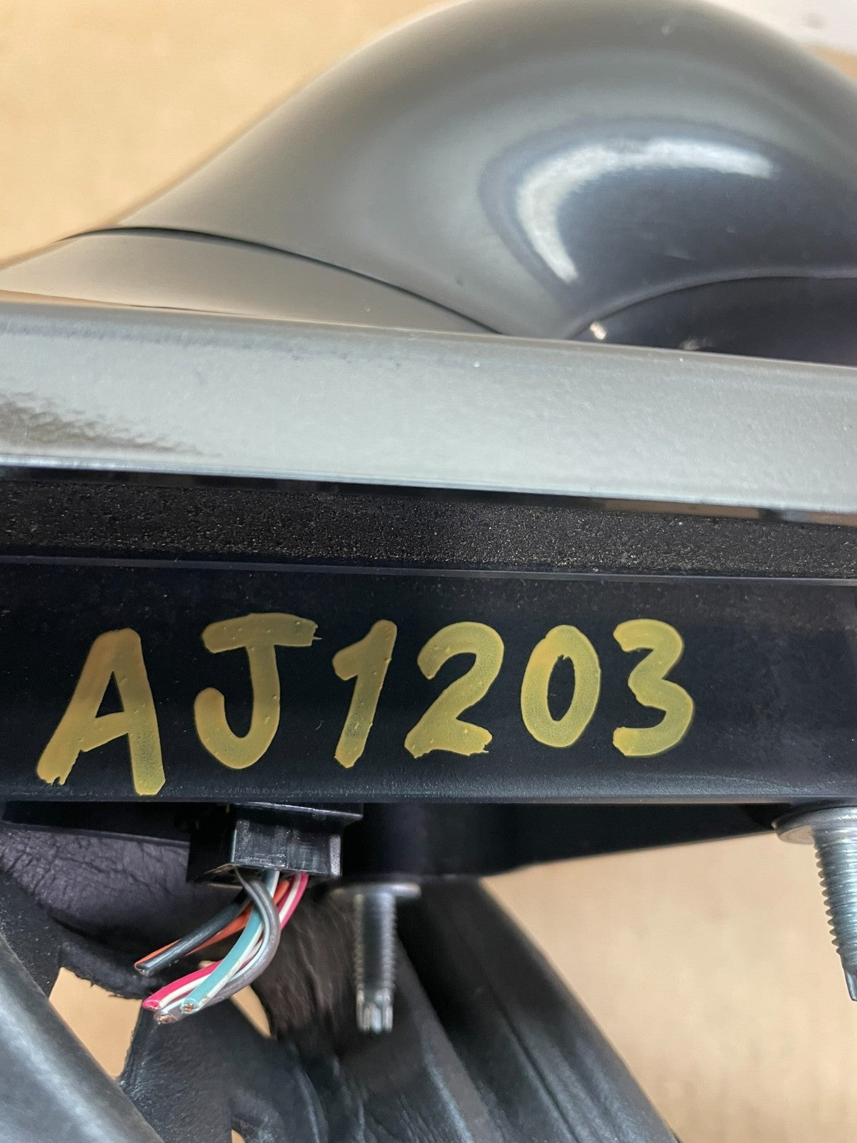 2005 - 2009 Buick Lacrosse Right Passenger Side View Power Door Mirror AJ1203 DG10