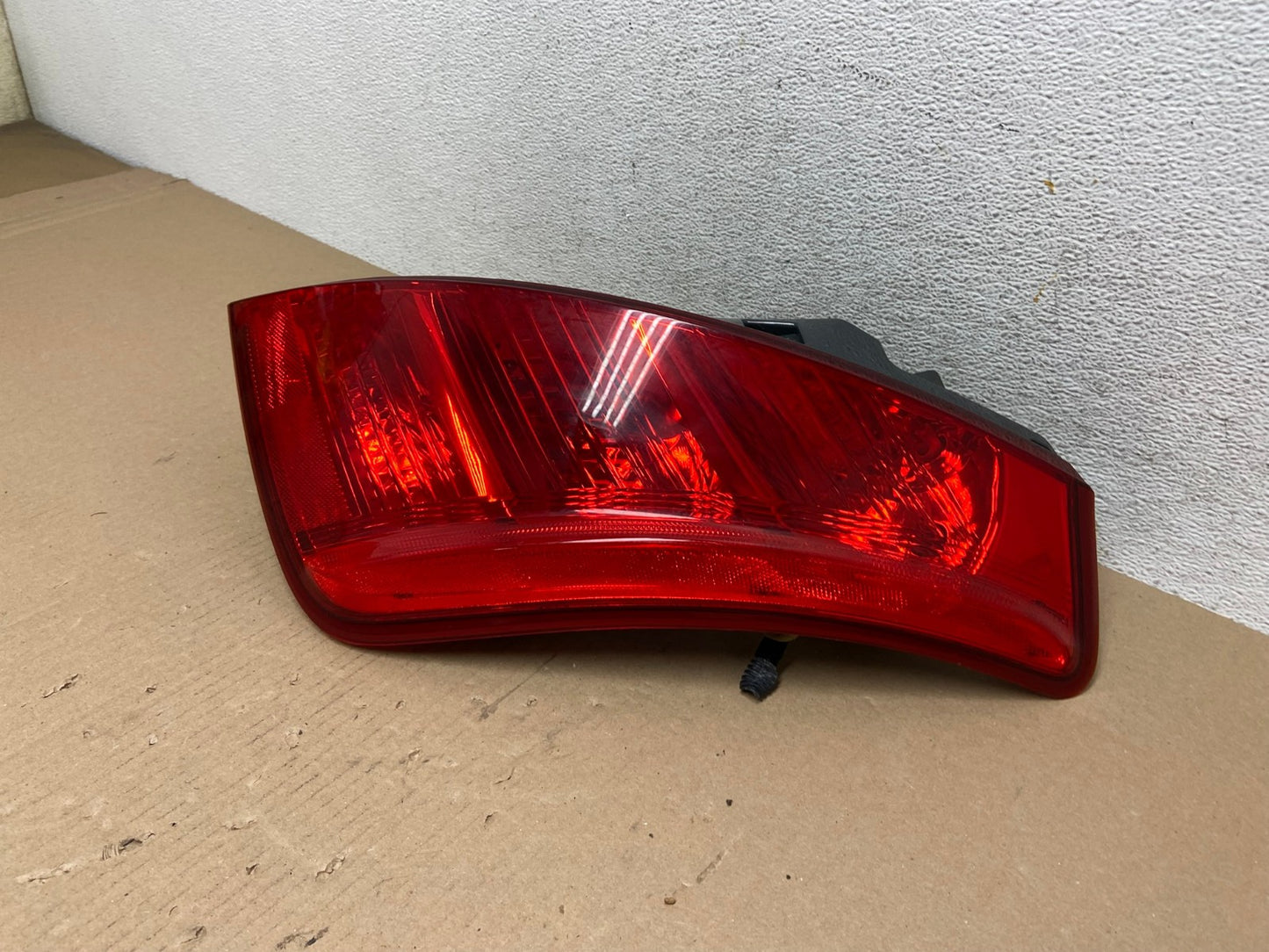 2003 2004 2005 Nissan Murano Right Passenger Rh Side Tail Light AE7194 LK1