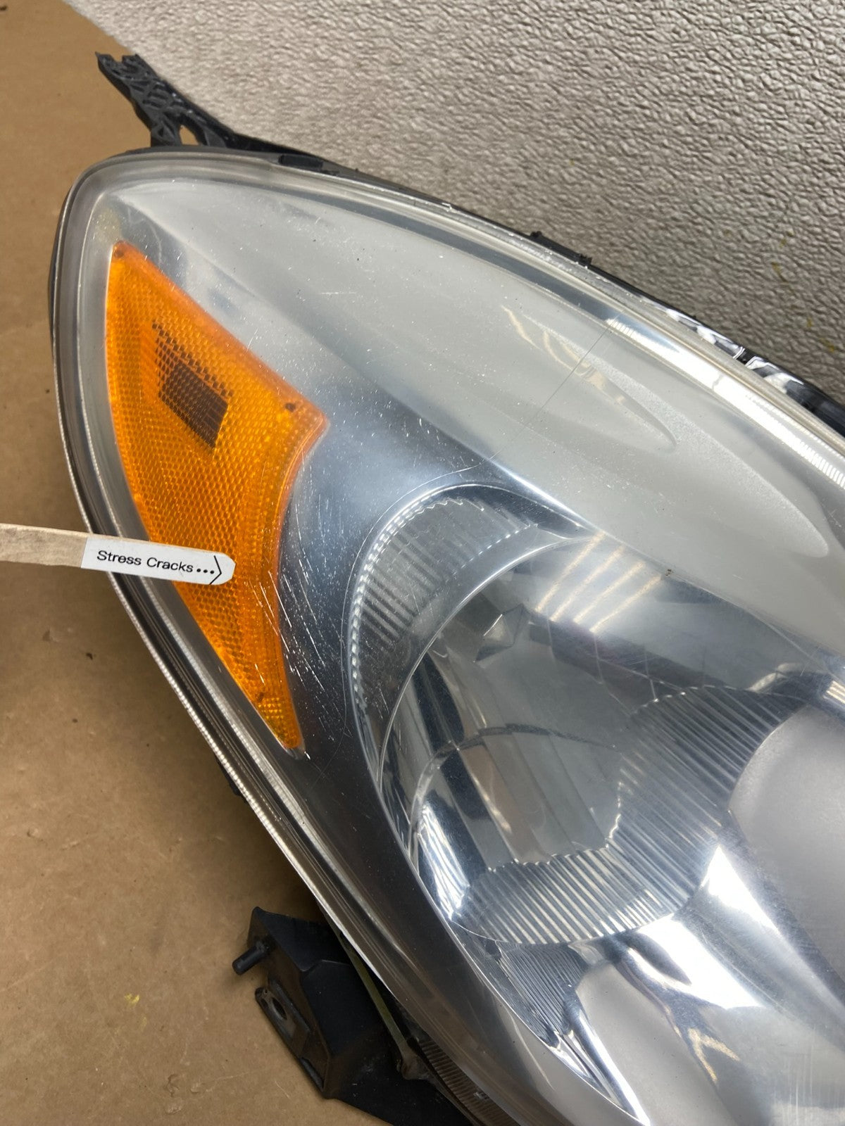 2012 2013 2014 Nissan Versa Sedan Headlight Right Passenger Rh Z6622 DW4