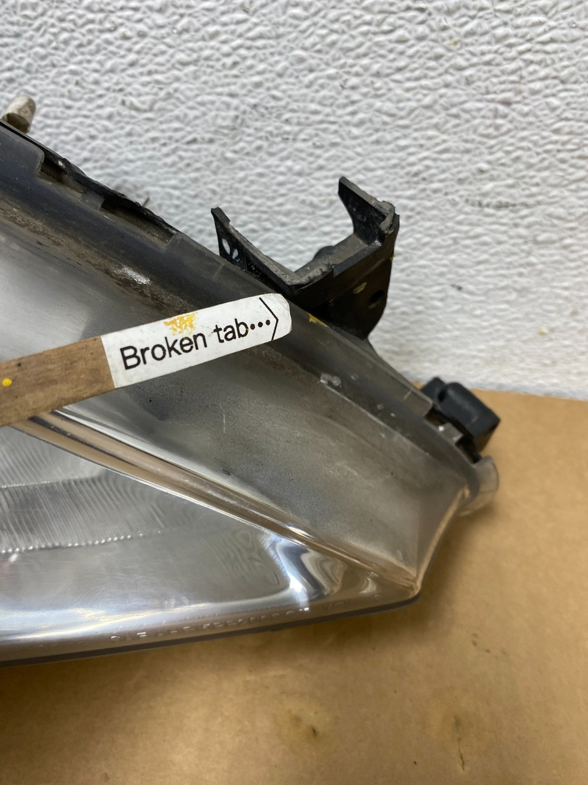 2003 - 2007 Honda Accord Right Passenger RH Side Halogen Headlight AD2805 DW5