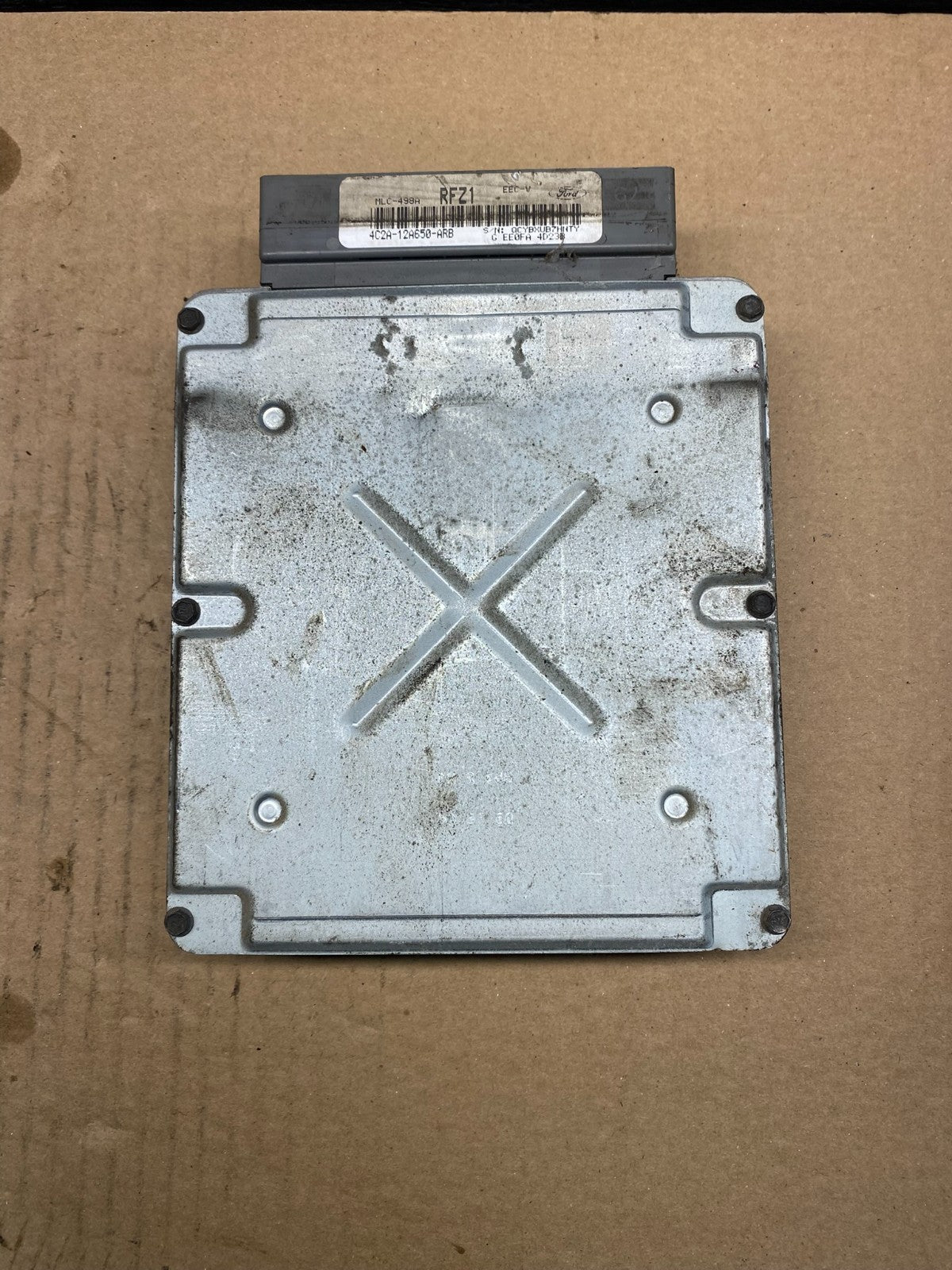 2004 Ford Crown Victoria Engine Control Unit ECU Computer Module AF6922 DG1