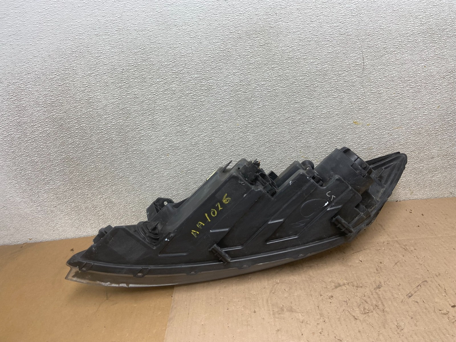2011-2013 Kia Optima Right Passenger RH Side Headlight Halogen AA1026 DW7