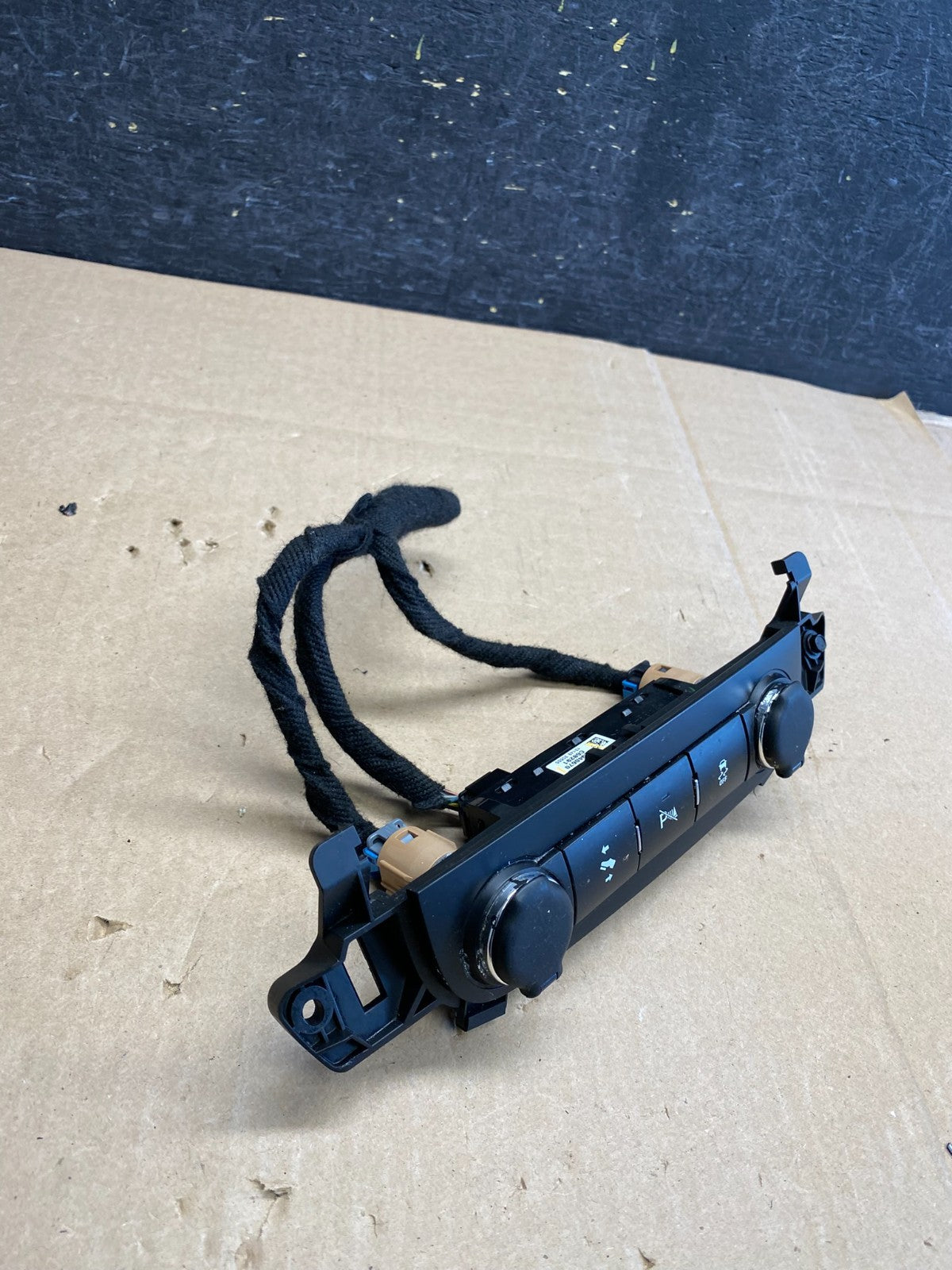 2007-2014 Chevrolet Tahoe Silverado Yukon Pedal Traction Control Switch AI31741