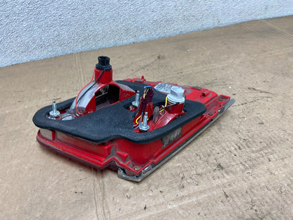 2009 - 2012 Bmw 7-Series F01 F02 750i Right Passenger Inner Tail Light Y6032 DW5