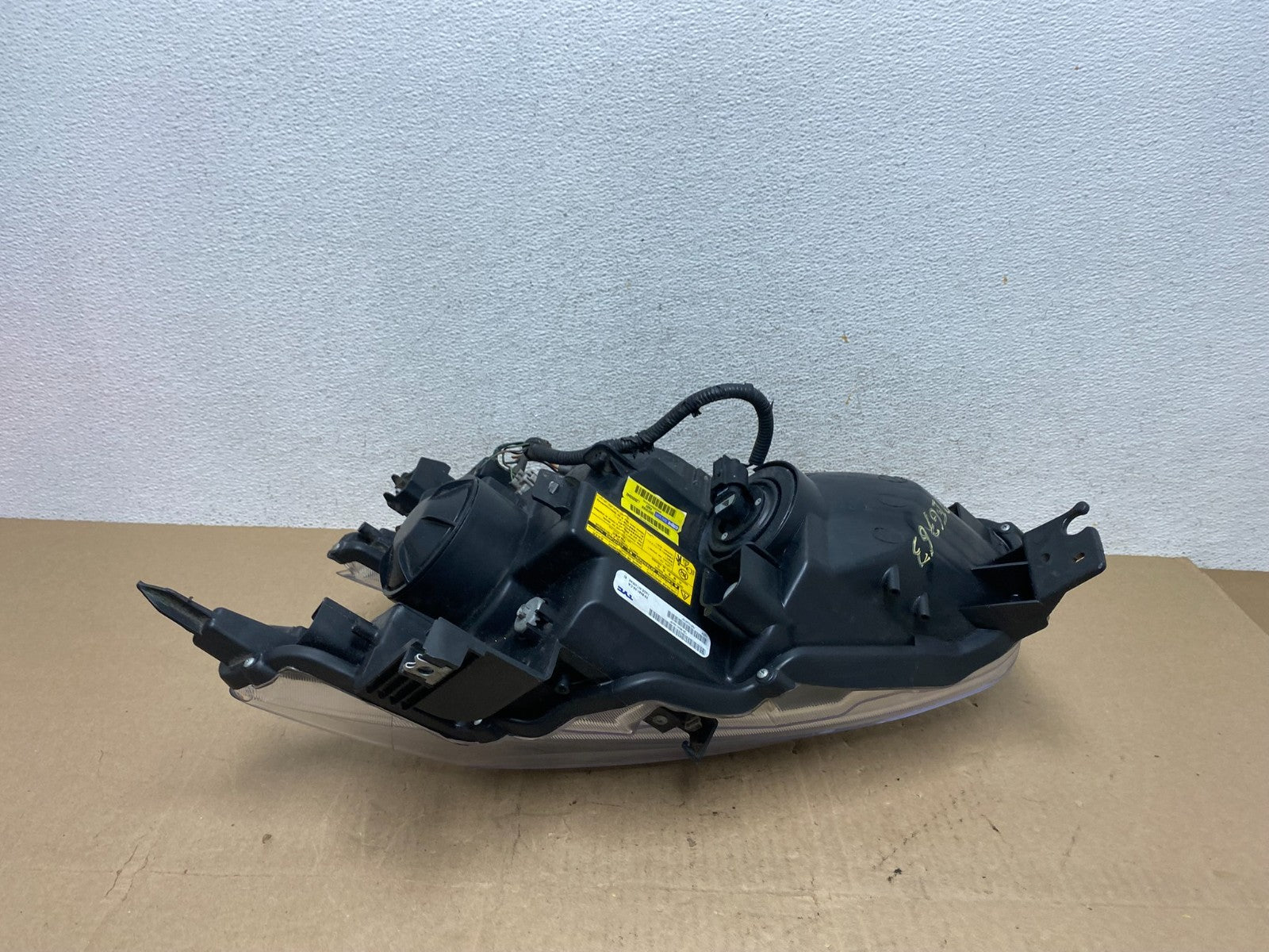 2009 - 2014 Nissan Maxima Headlight Right Passenger Xenon HID TYC AE6763 DW5