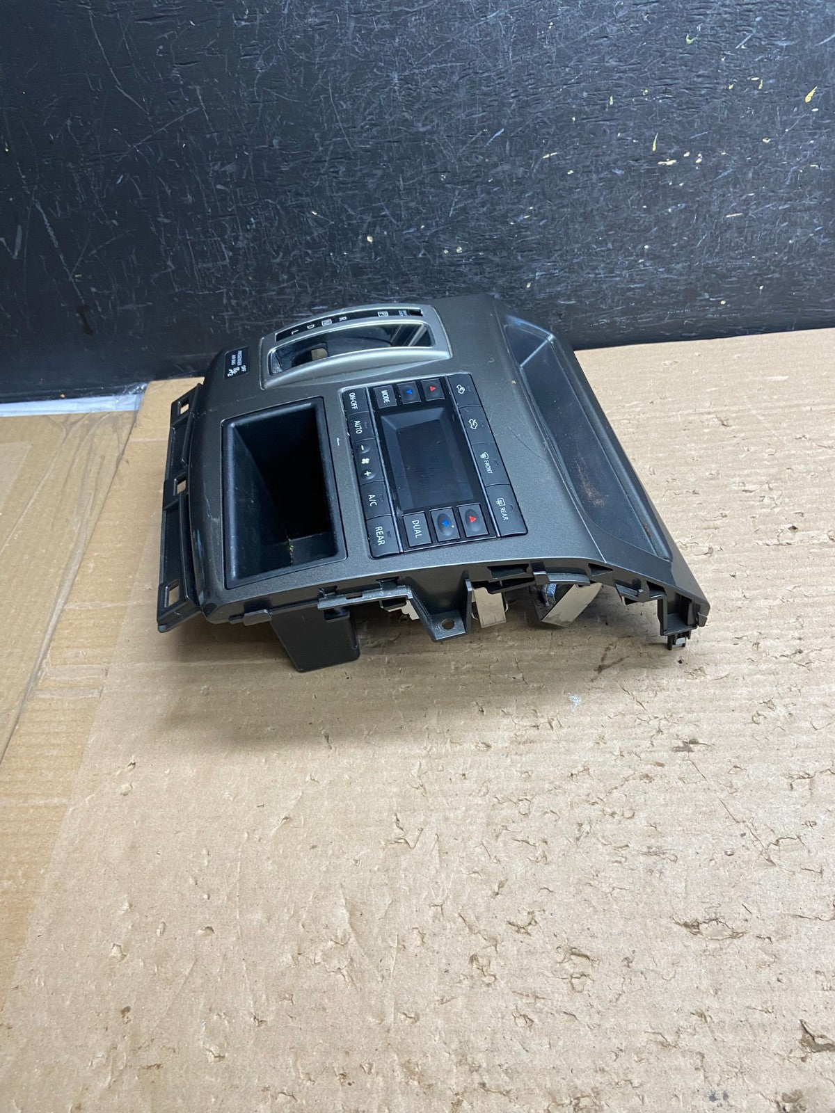 2011 to 2017 Nissan Quest Shifter Climate Control Panel Bezel ag8544 DG3