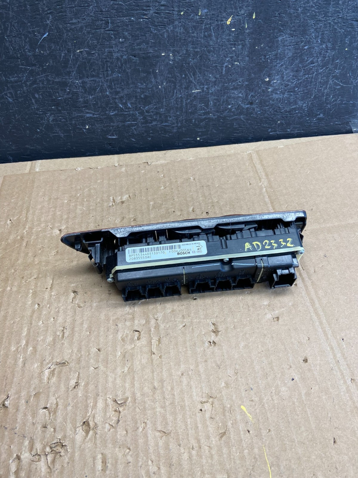 2007-2013 Chevy Suburban Tahoe Yukon Front Left Driver Window Switch AD2332 DG3