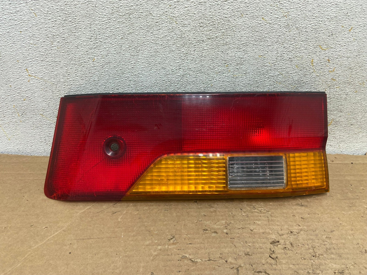2002-2004 Honda Odyssey Right Passenger RH Side Tail Light Inner AH9188 LK0