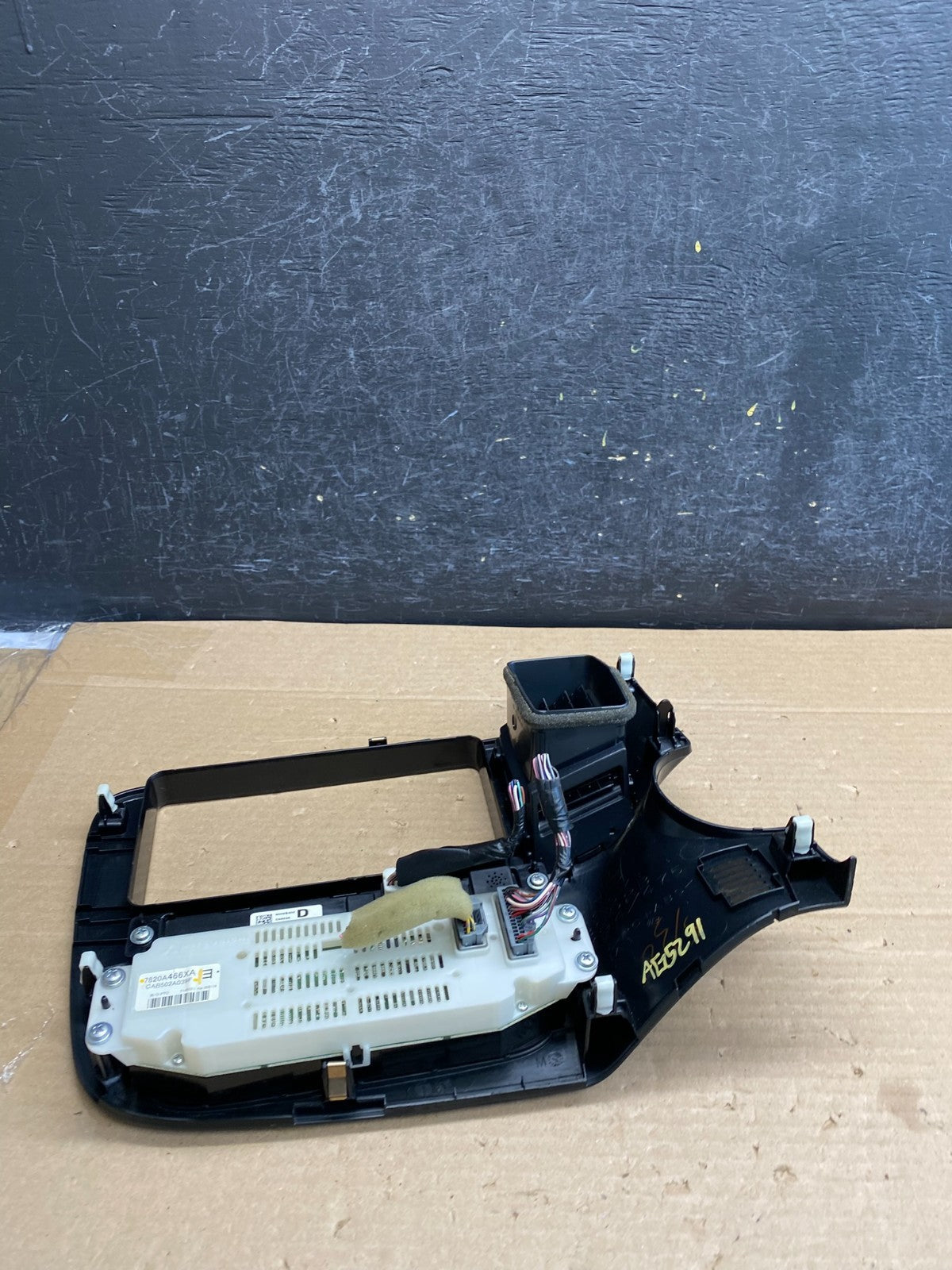 2014-2019 Mitsubishi Outlander Radio A/C Heater Climate Control Bezel AG5291 DG6