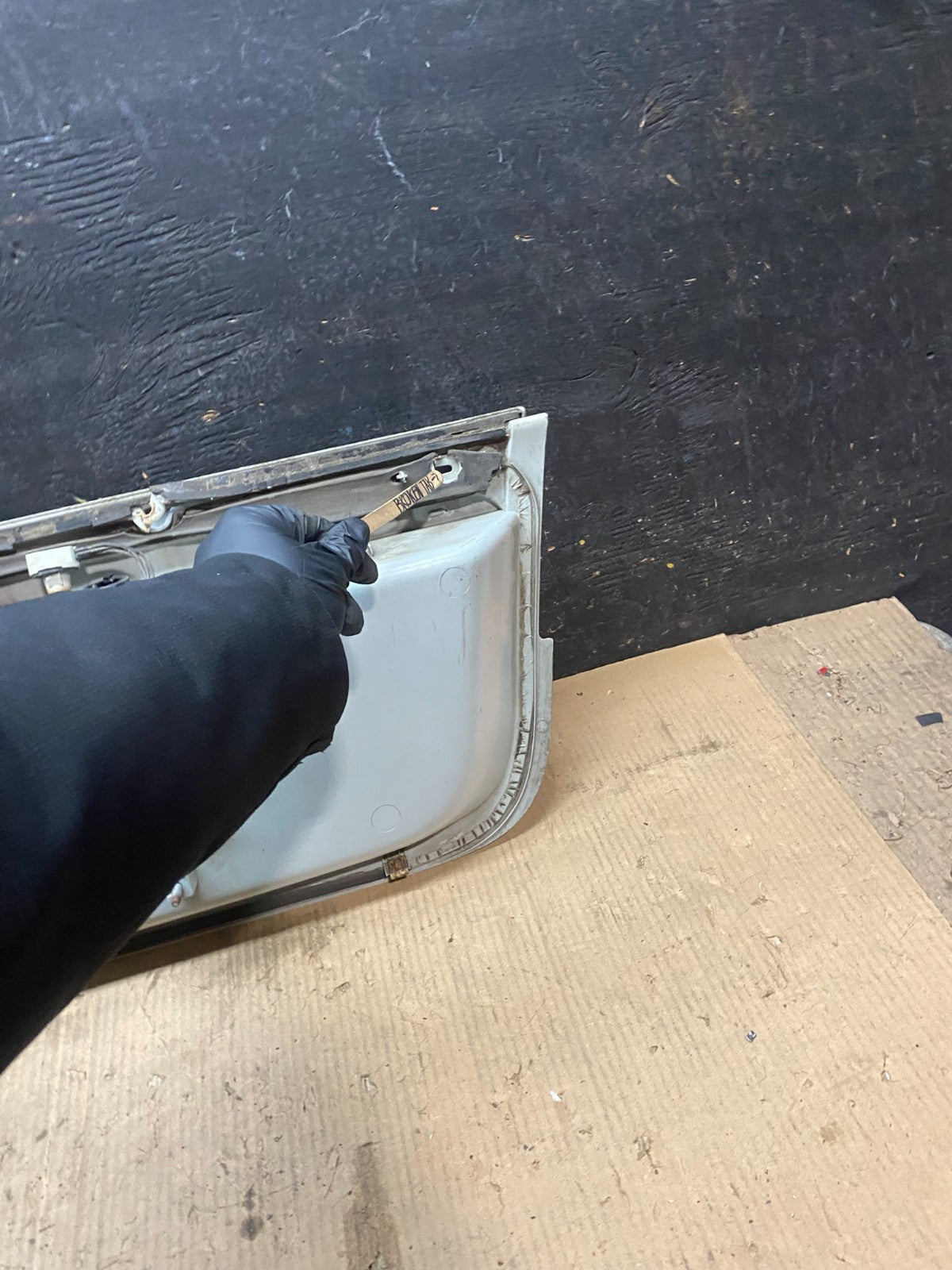 2007 to 2014 Lincoln Navigator Trunk Liftgate License Plate OEM X3437 DG12