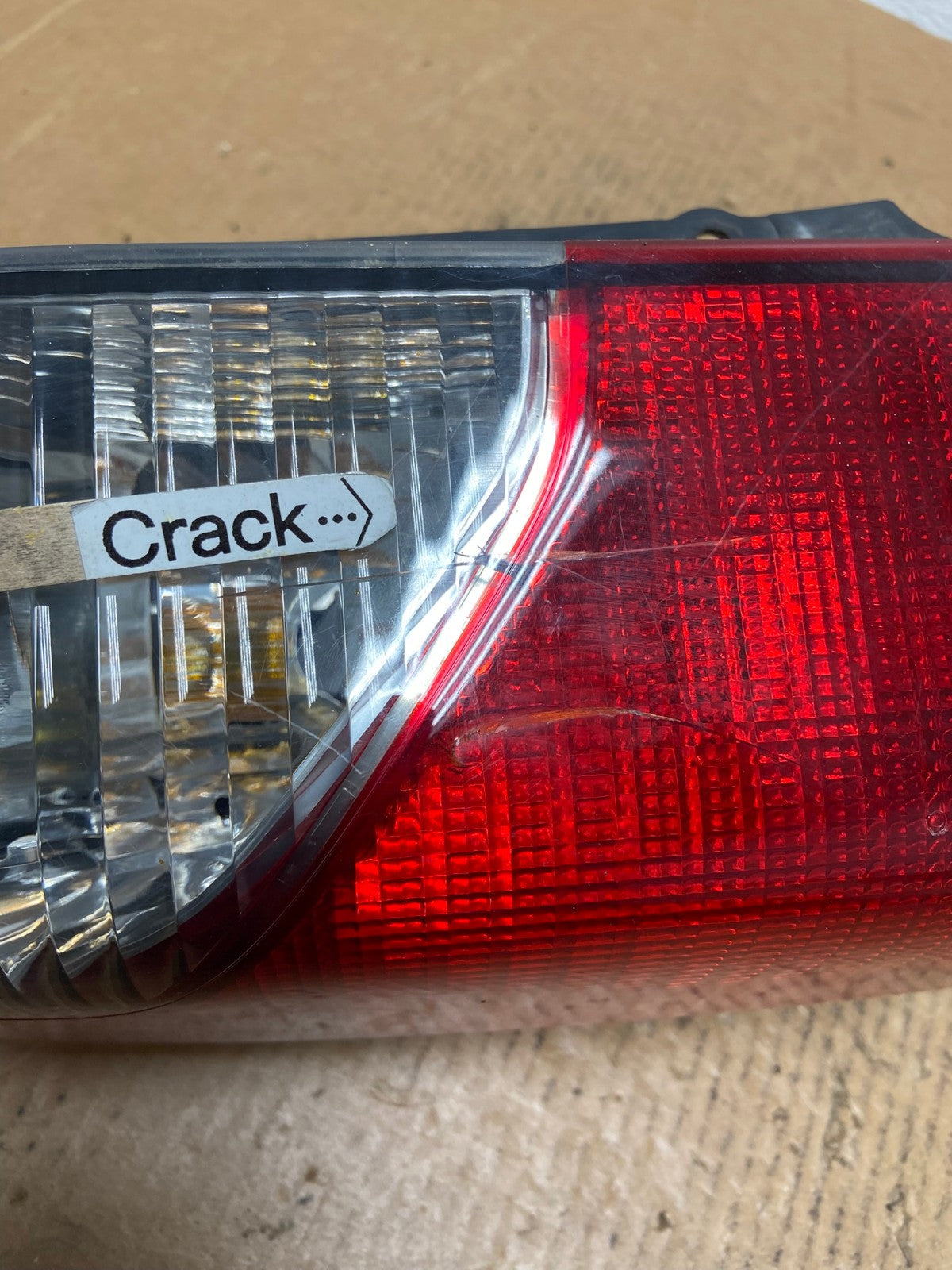 2002 2003 2004 Nissan Xterra Left Driver Side Tail Light AE1400 LK4