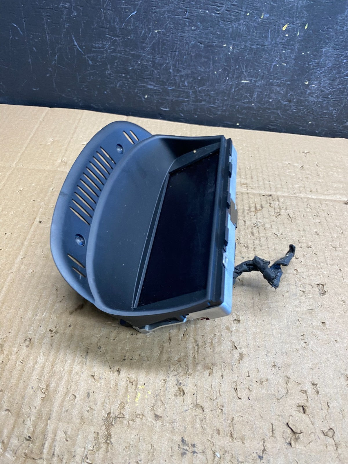 2010 BMW E60 535i Central Information Display Monitor Screen AD1881 DG1