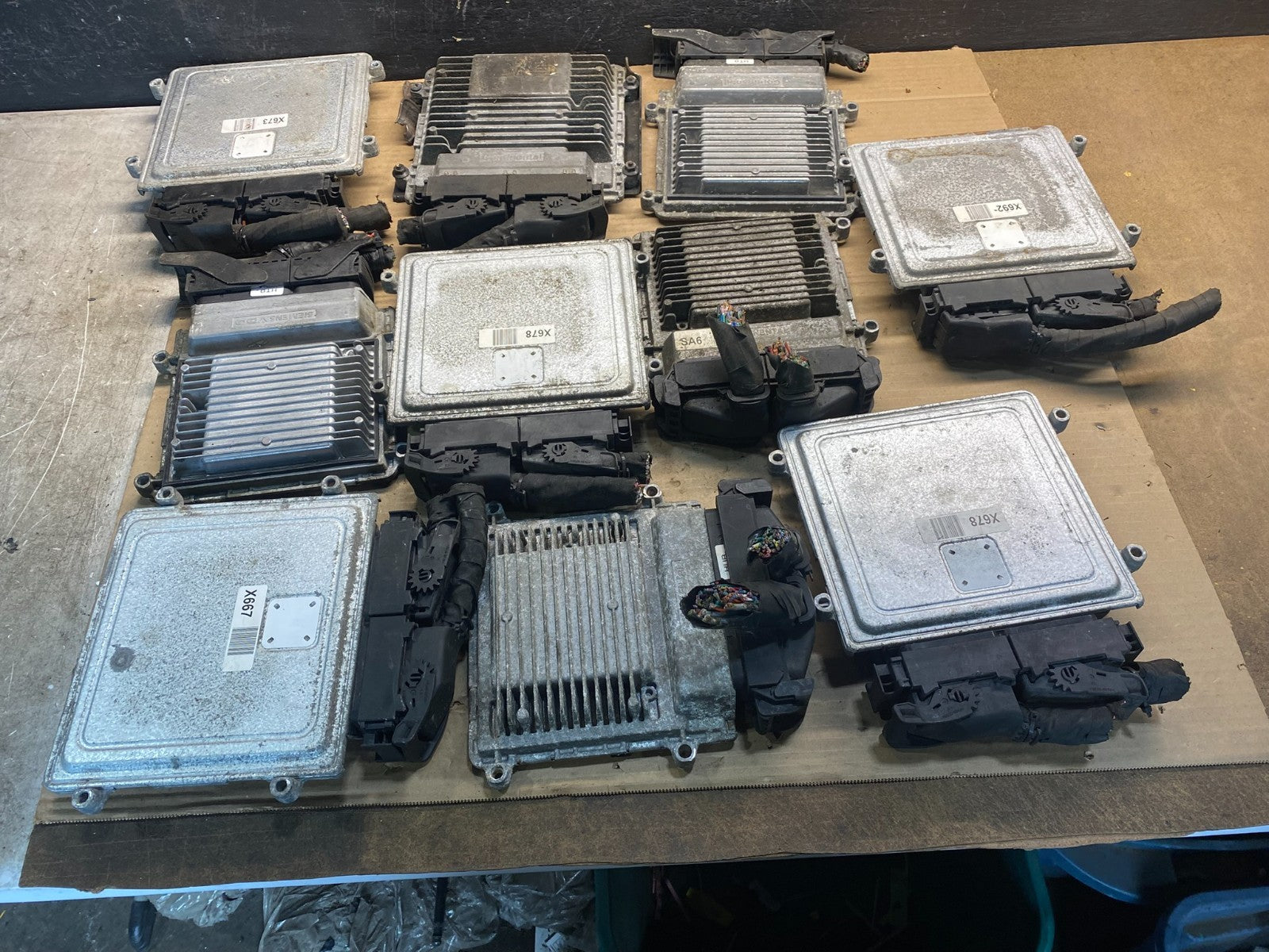 Mix of 10 Kia Hyundai ECM Engine Computer Module AD94921