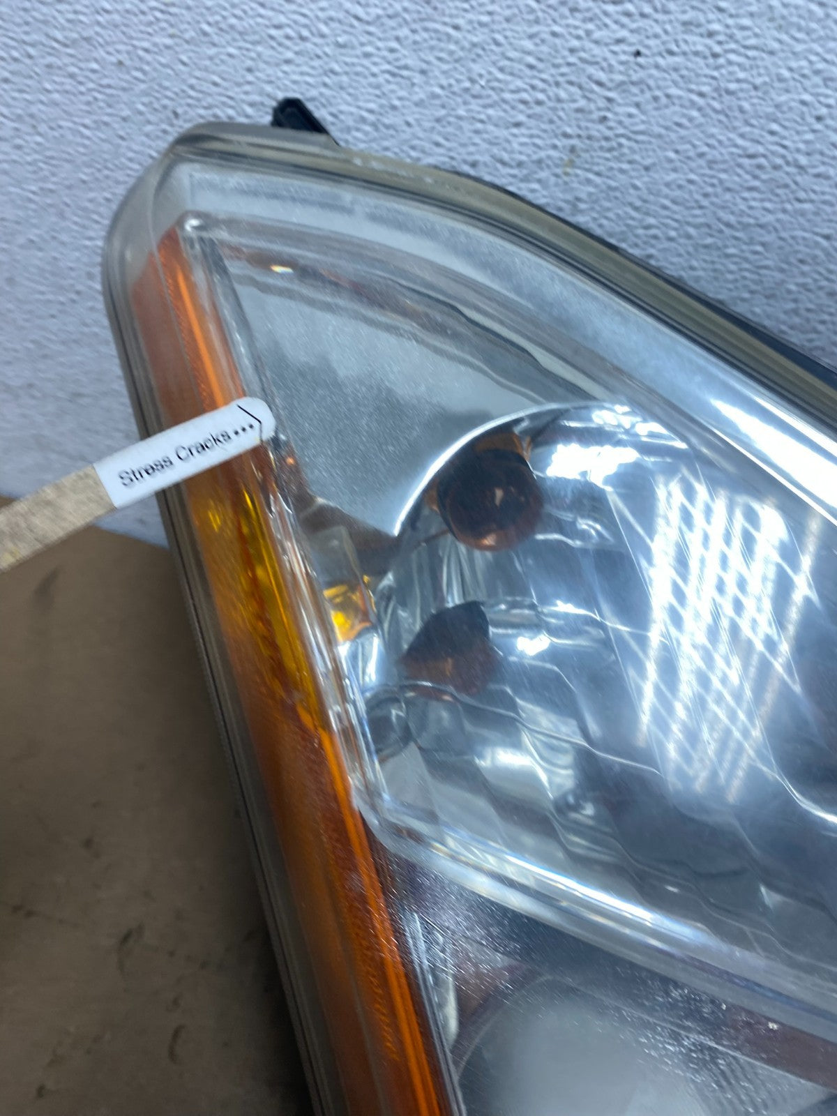 2009-2013 Nissan Rogue Right Passenger Xenon HID Headlight AD8001 DW4