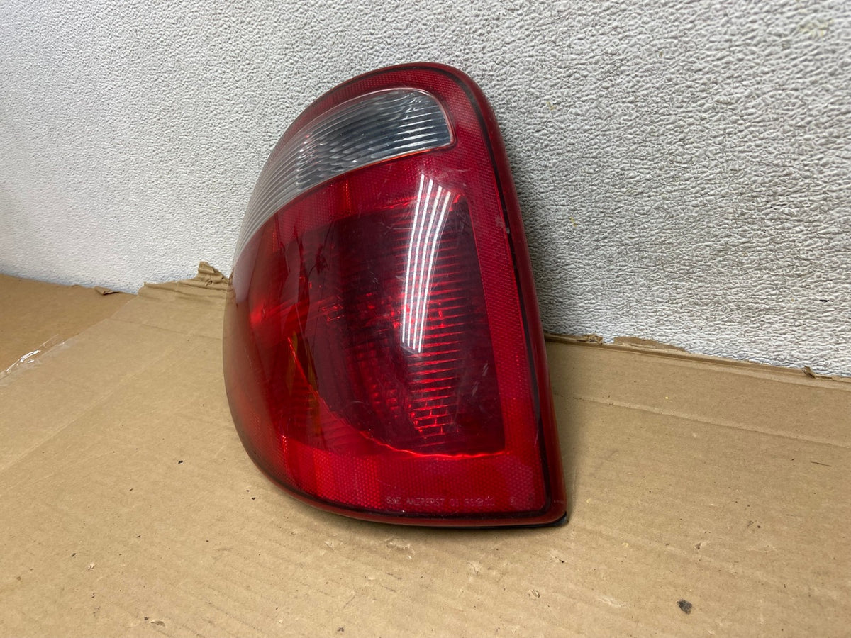 2004 to 2007 Dodge Grand Caravan Left Driver Lh Tail Light AG9186 LK2