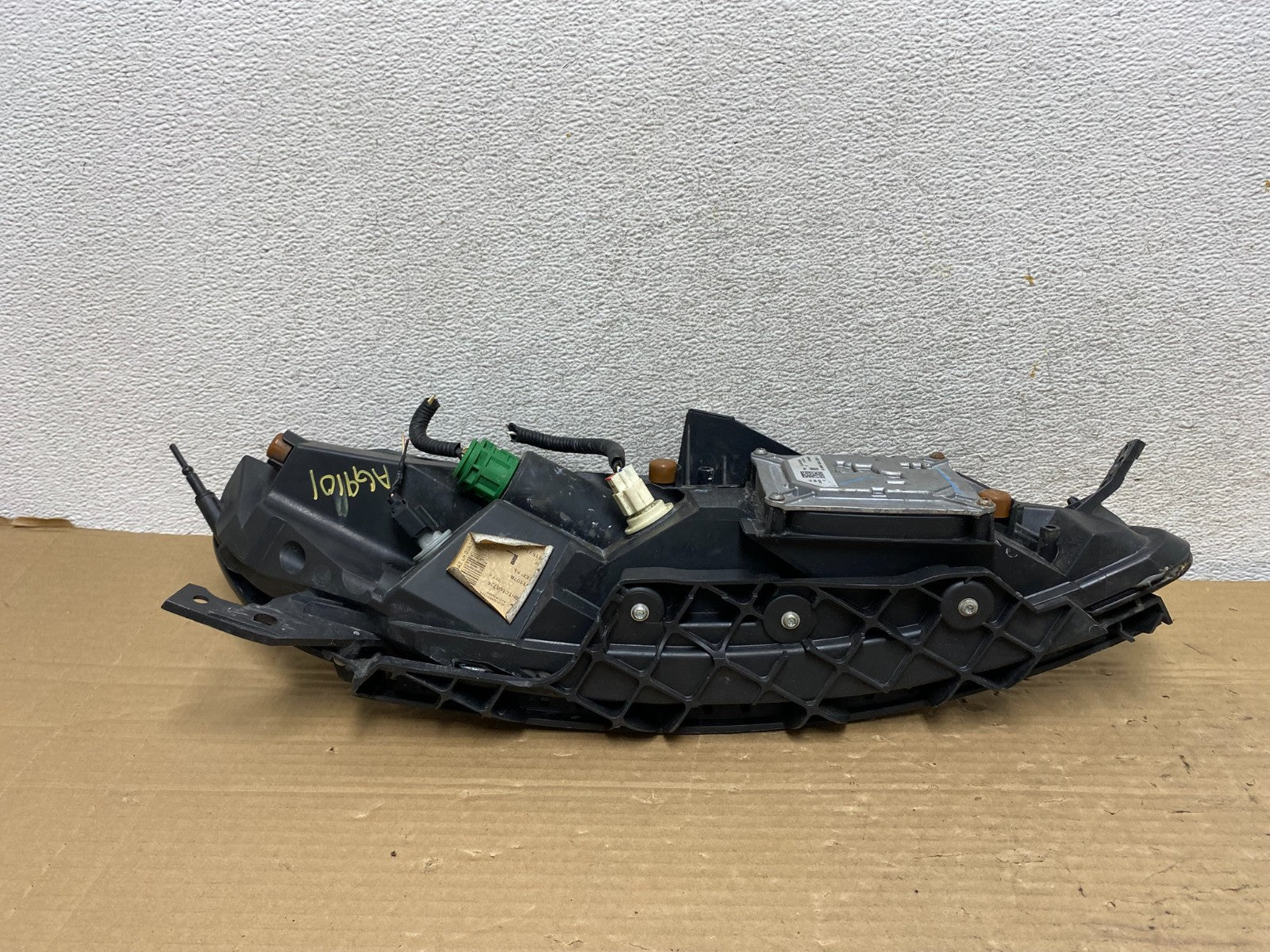2014 - 2018 Jeep Cherokee Left Driver LH Side LED Headlight AG9101 DW5