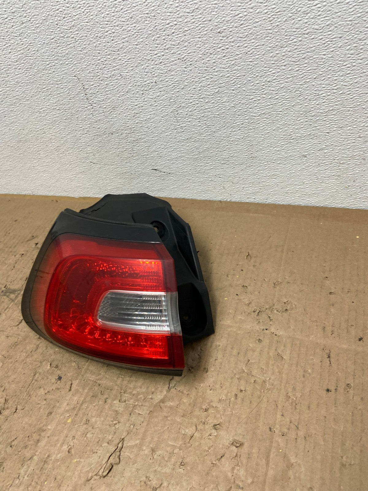 2014 to 2018 Jeep Cherokee Left Driver LH Side Tail Light AC0261 LK1
