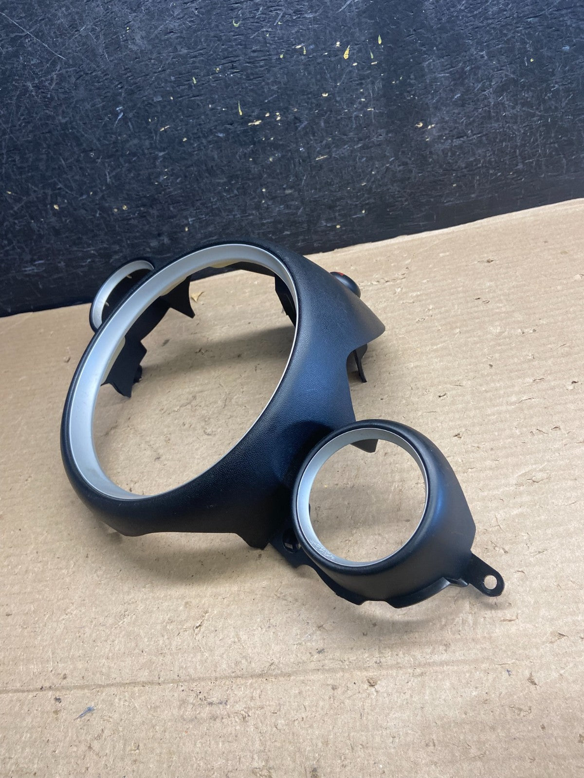 2007 to 2013 Mini Cooper Speedometer Cluster Gauge Bezel Trim ah5363 DG2