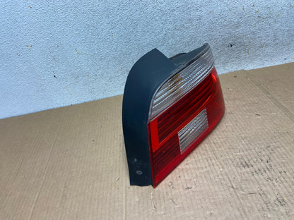 2001- 2003 BMW 5 Series E39 530i Right Passenger Rh Tail Light AI6611 LK2