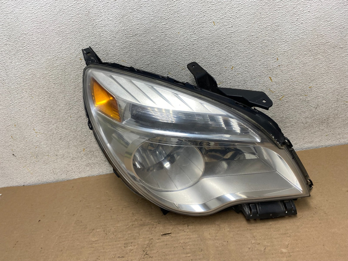 2010 - 2015 Chevrolet Equinox Halogen Headlight Right Passenger Side AI0888 DW0
