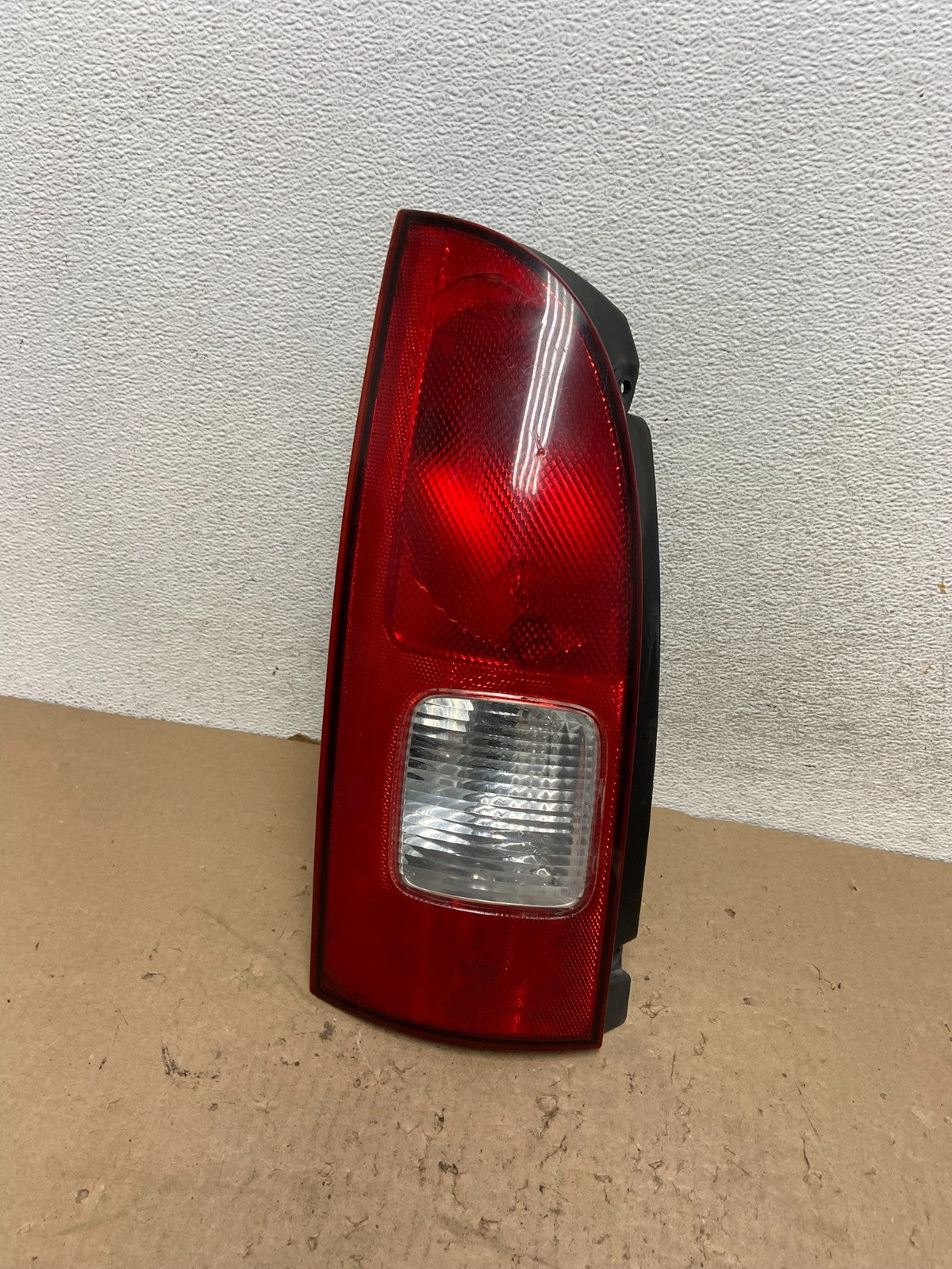 2001 to 2002 Nissan Quest Driver Left LH Side Tail Light AG43900