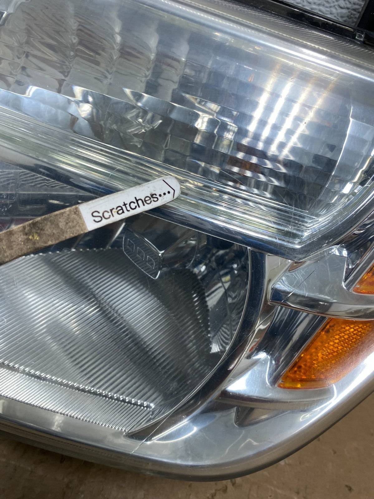 2008 to 2012 Nissan Pathfinder Halogen Headlight Left Driver Lh AD8179 DW3