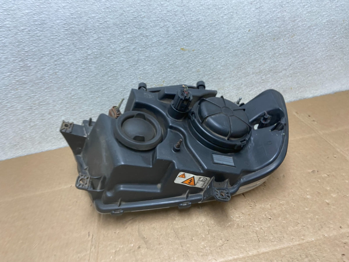 Xenon 2003-2006 Lincoln Navigator Left Driver Side Headlight Y8742 DW7