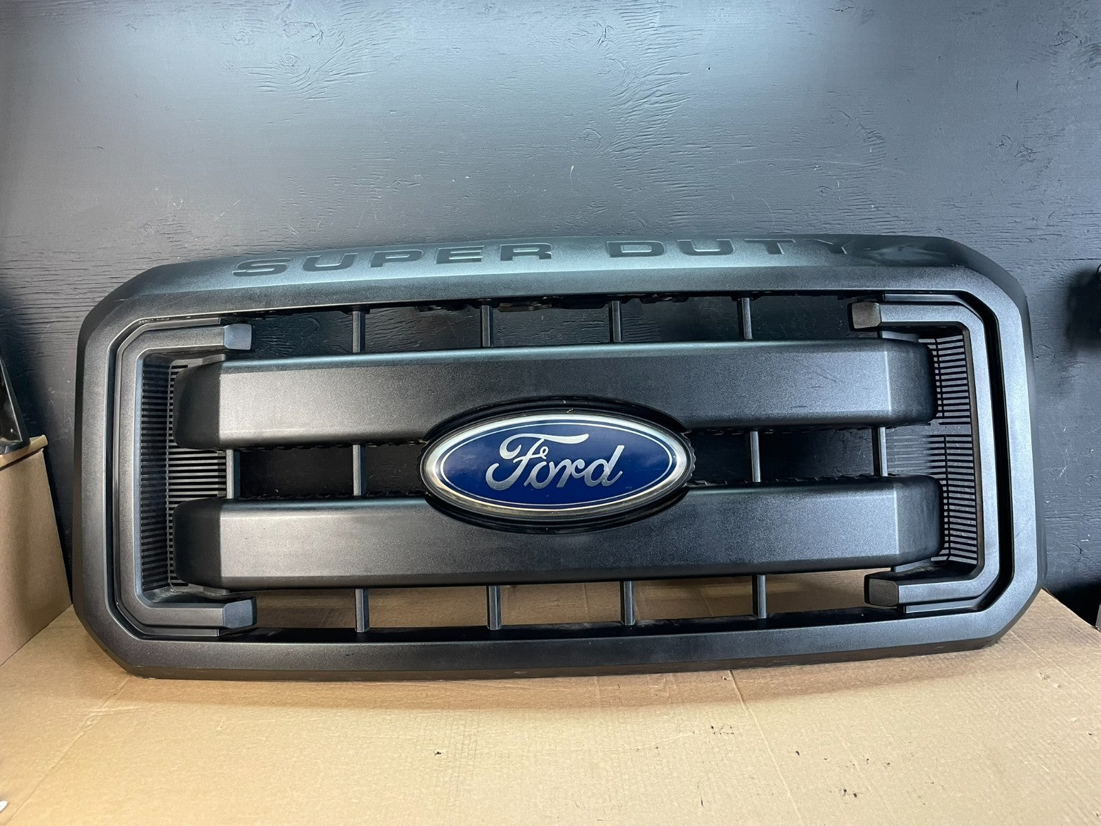 2011 to 2016 Ford F250 F350 SD Front Upper Grill Grille AF5218 DG0