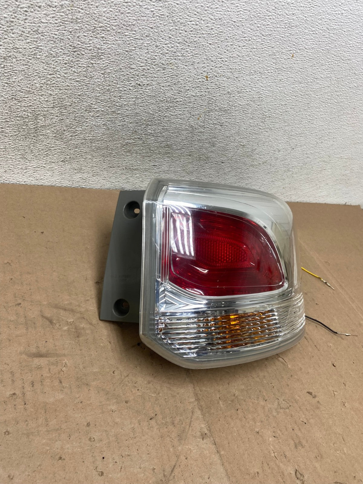 2014-2015 Mitsubishi Outlander Left Driver LH Side Tail Light AG4742 LK2