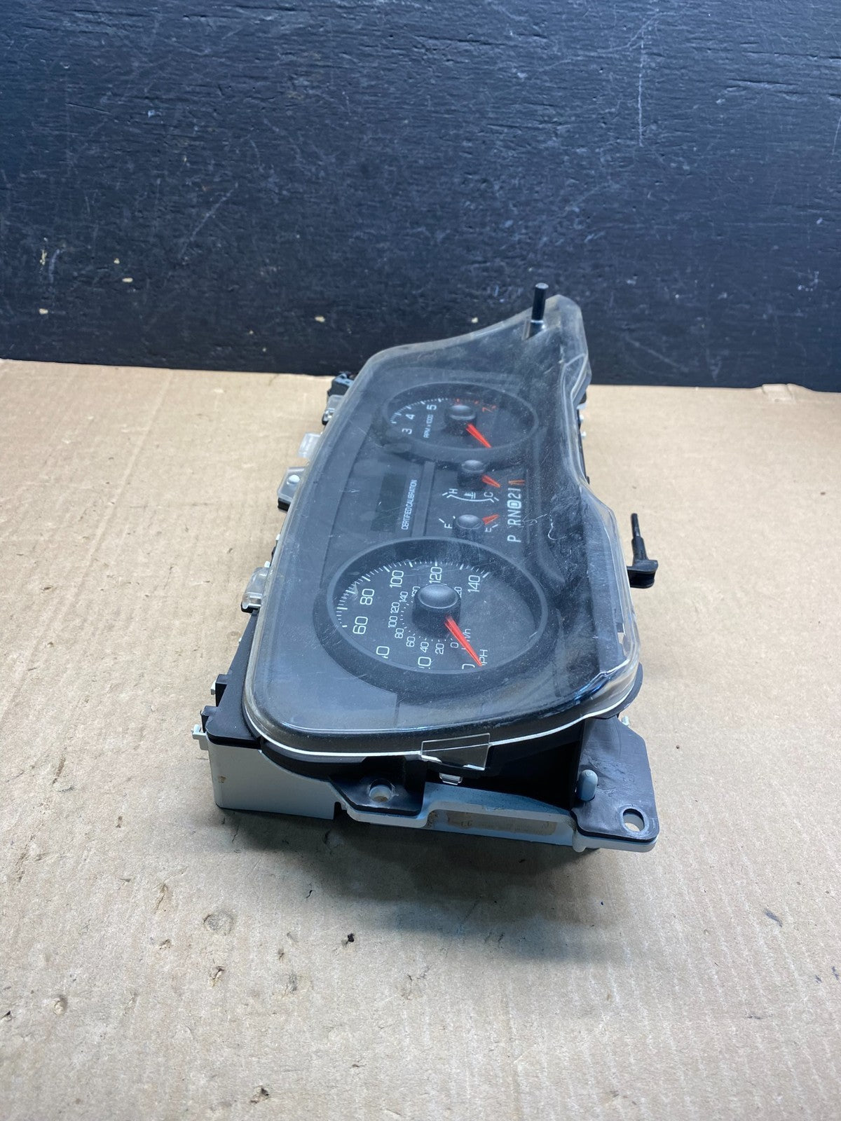 2009 to 2010 Mercury Marquis Speedometer Cluster Gauge ae7610 DG1