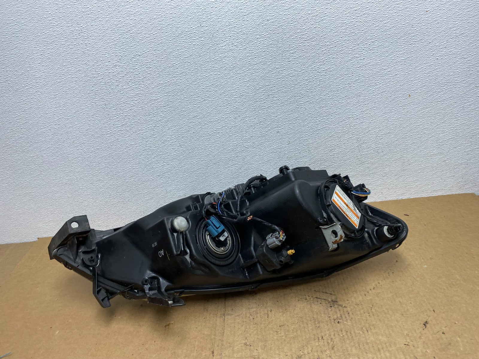 2005 to 2008 Acura RL Left Driver LH Side XENON HID Headlight OEM AC3249 DW5
