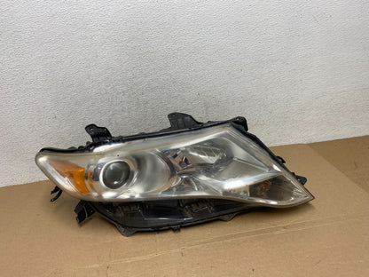 2009 to 2016 Toyota Venza Halogen Right Passenger Side Headlight AF43720
