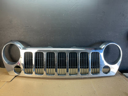 2005 to 2007 Jeep Liberty Front Upper Grill Grille ae3748 DG0