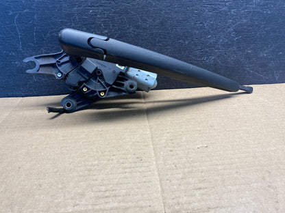 2020 to 2023 Ford Explorer Rear Windshield Wiper Motor ae8265 DG0