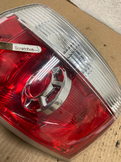 2007 to 2012 GMC Acadia Halogen Tail Light Right Passenger RH Side AG2100 LK3