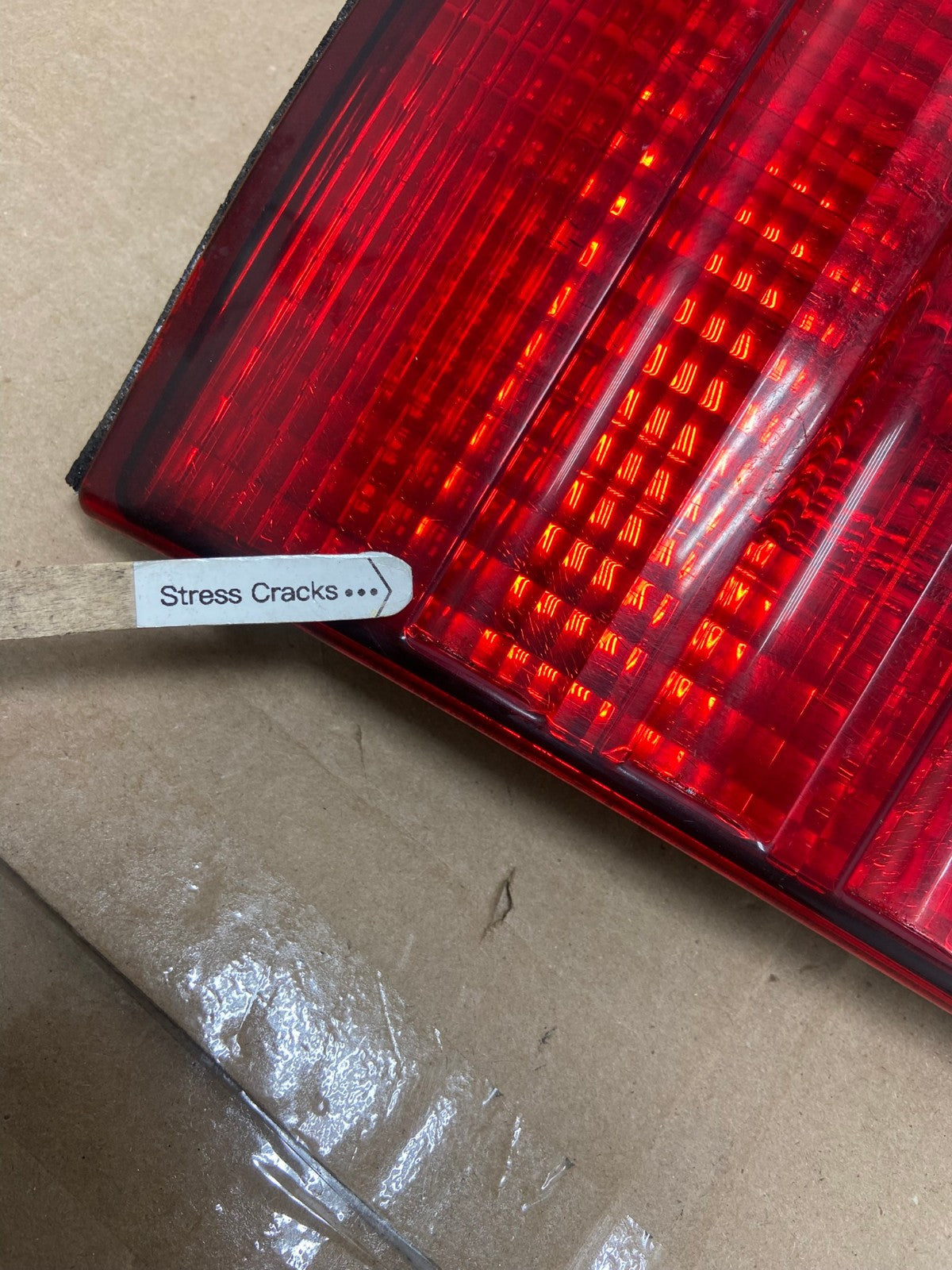 2000 2001 2002 Lincoln Ls Left Driver LH Side Inner Tail Light AE4864 LK4