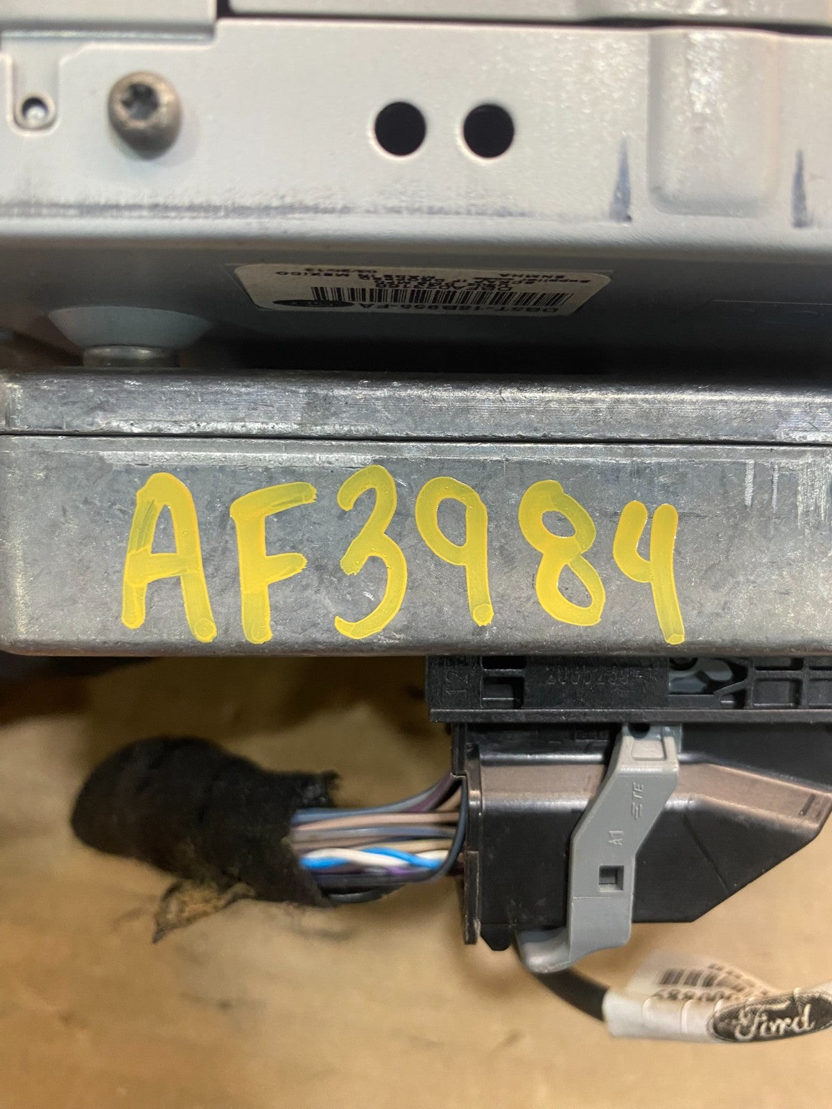 2013 2014 Ford Explorer 8" Radio Information Display Screen AF3984 DW5