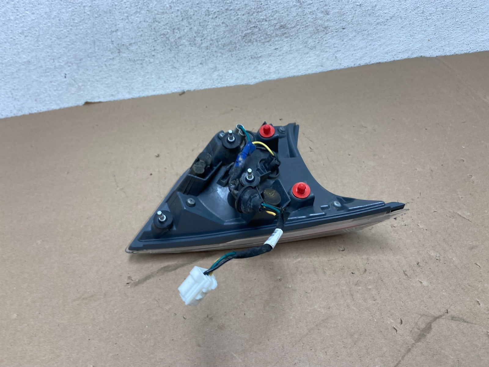2014-2016 Nissan Rogue Right Passenger Side Tail Light Inner AG34036