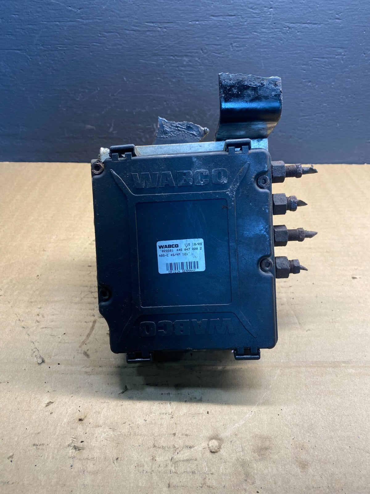 Wabco ABS Pump Hydraulic W/ Module P/N 4460470002 AB71340