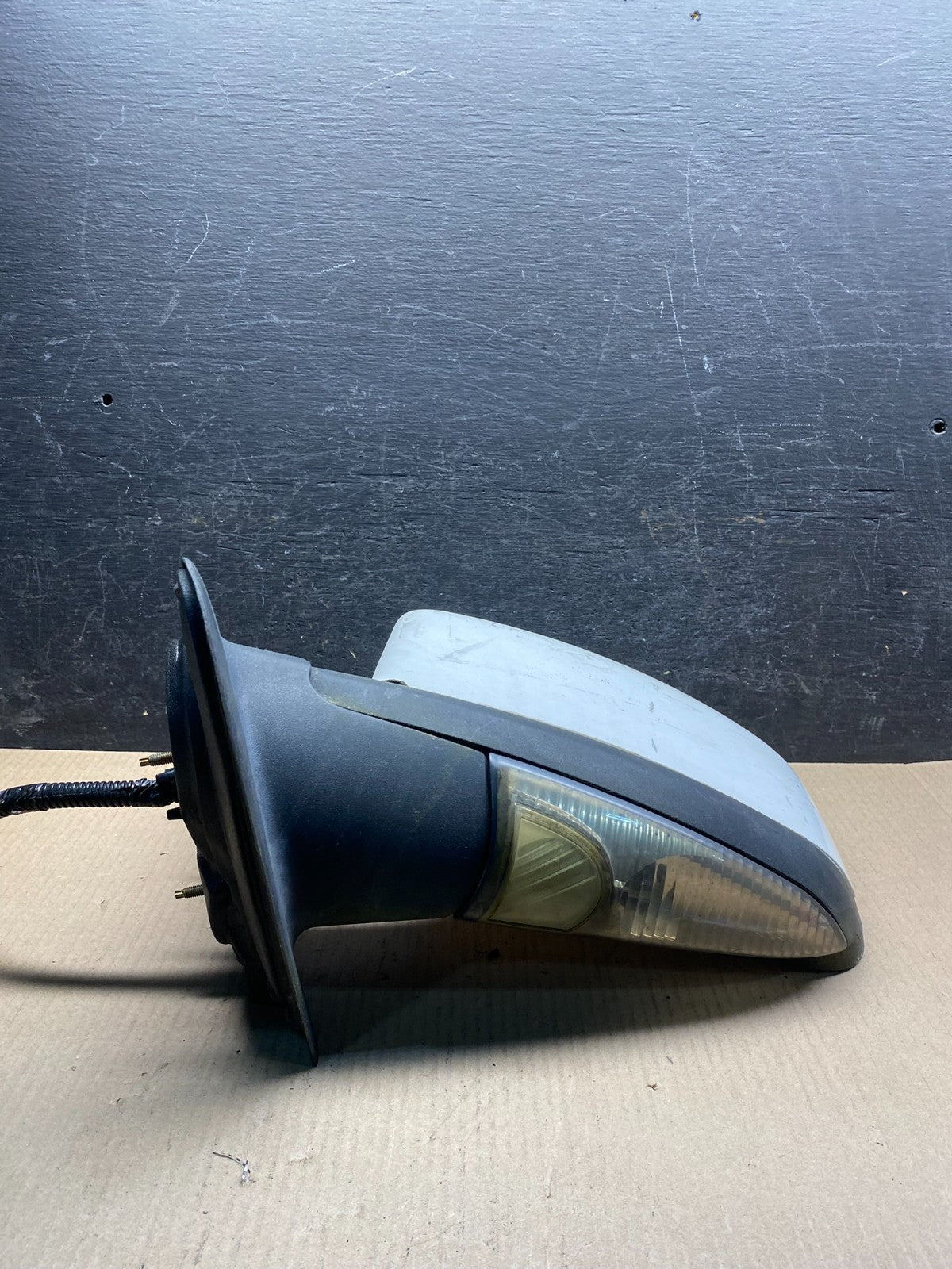 2003 to 2006 Lincoln Navigator Left Driver View Heated Door Mirror AI5347 DW3