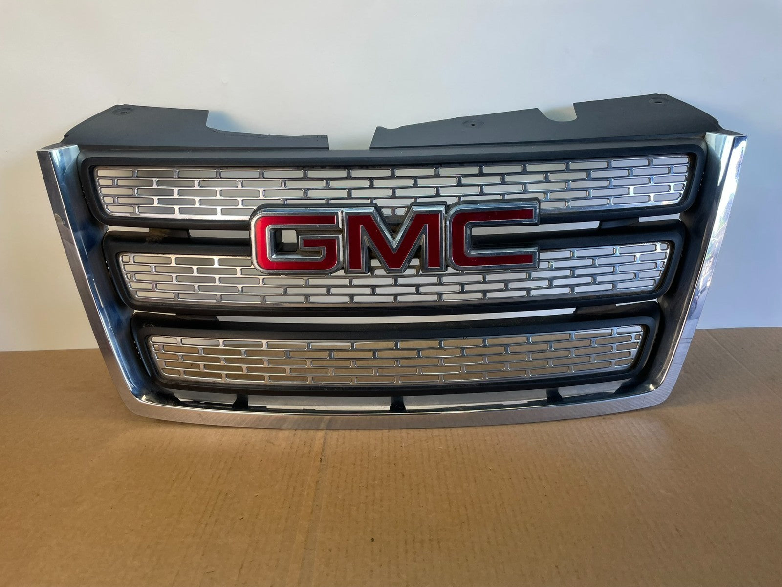 2010 to 2015 Gmc Terrain Front Upper Grill Grille AF5451 DW0